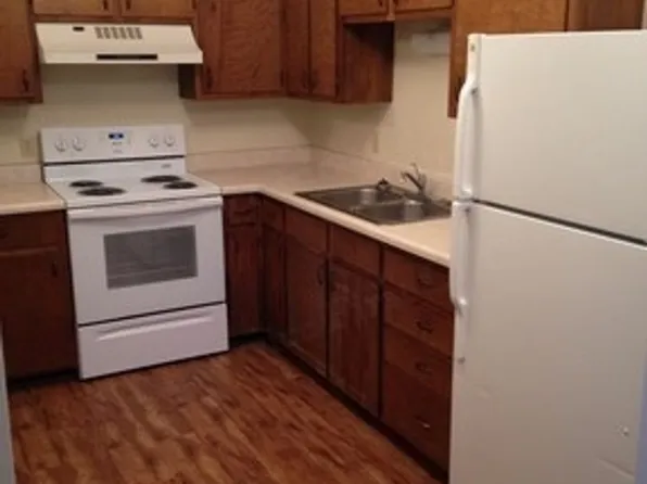 Fayette Manor, 307 E Hackberry St APT B2, Fayette, MO 65248