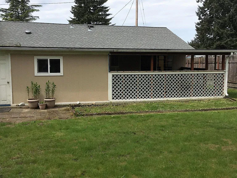 866 Pierce Ave NE — Photo 15