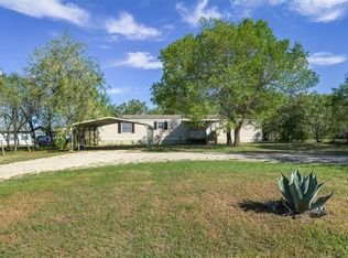 124 Shawn Ln, Seguin, TX 78155