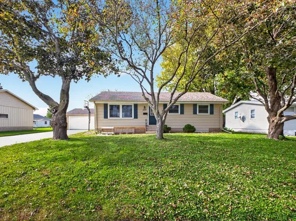 803 4th Ave SE, Stewartville, MN 55976