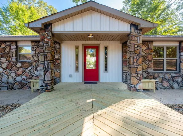 3025 Razorback Rd, Benton, AR 72015