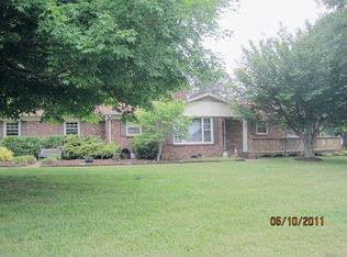 2046 Burris Rd, Conover, NC 28613