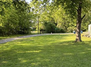 1131 W 6th St, Mount Carmel, IL 62863