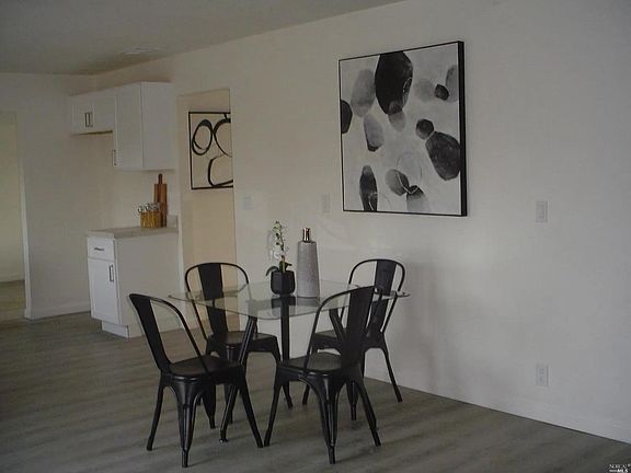 5th image of 606 Tule Goose Dr