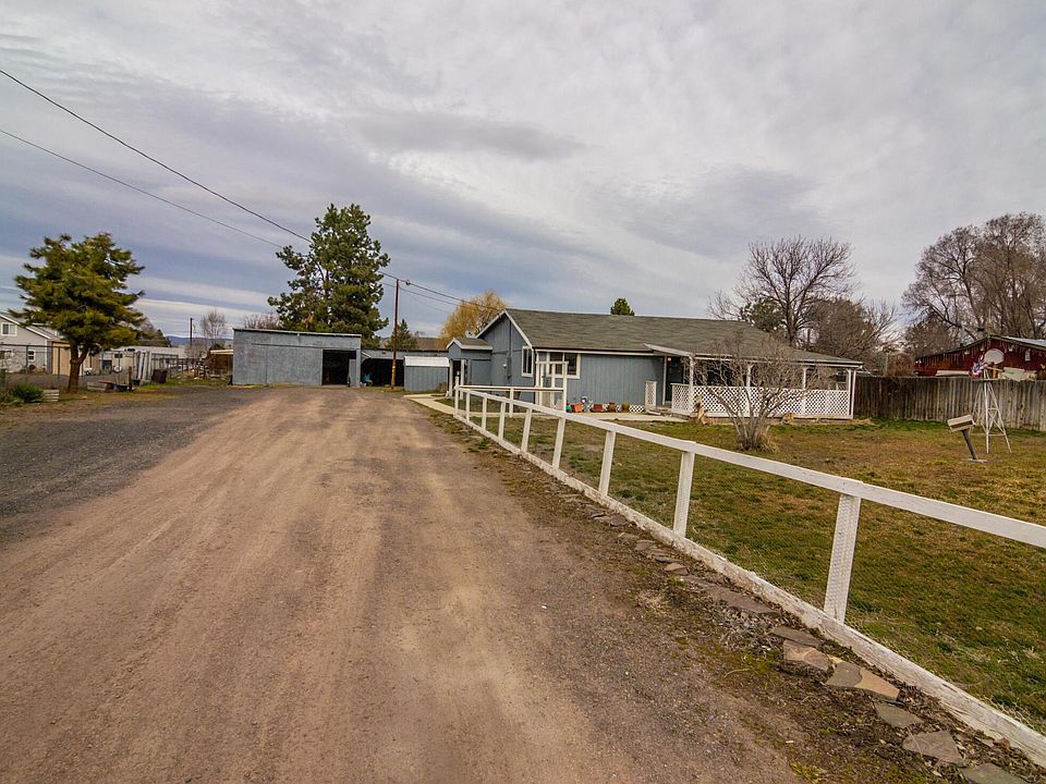 1st image of 1799 SE Paulina Hwy
