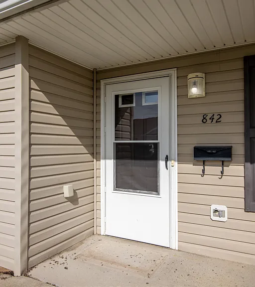 842 Serenity Ln #842 — Photo 2
