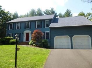 14 Mitchell Dr, Foxboro, MA 02035