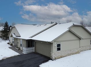 700 Leroy Ln APT 8, River Falls, WI 54022