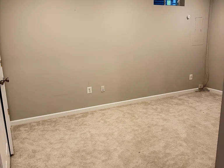 9253 Jessica Dr — Photo 3