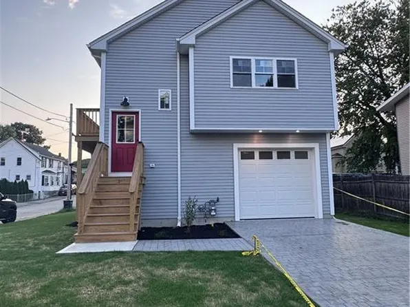 160 5th Ave, Woonsocket, RI 02895