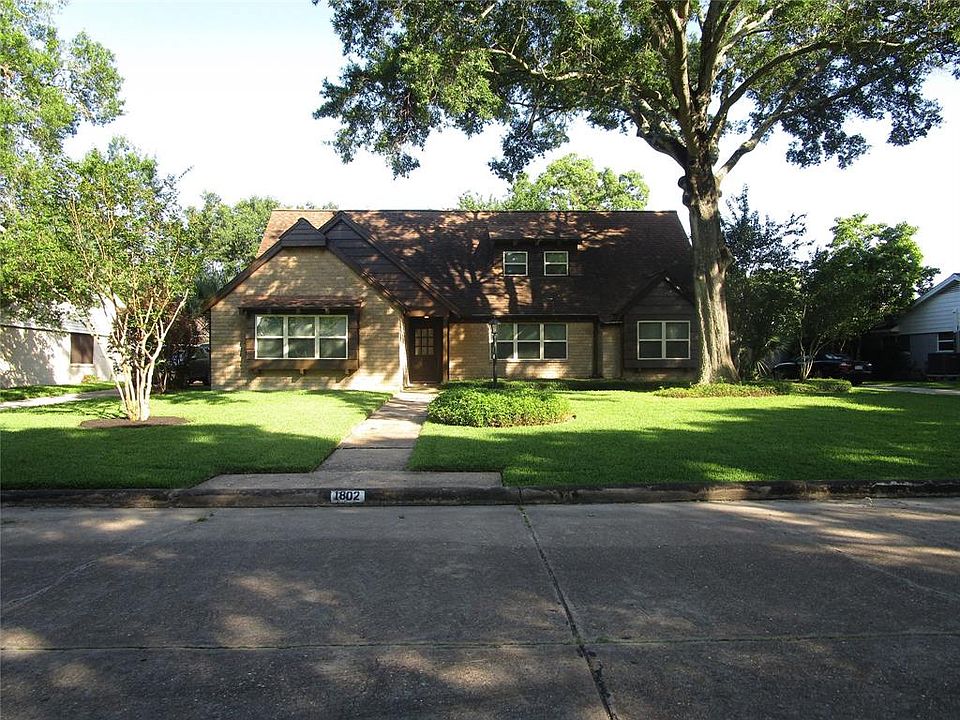 1st image of 1802 Antigua Ln