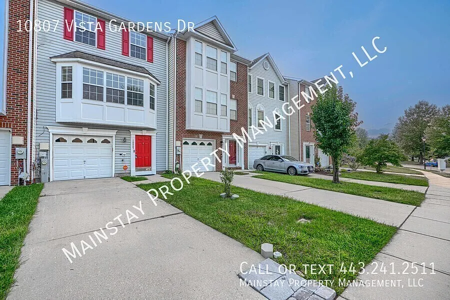 Spacious and Updated 3 Bed 2 Full 1 Half Bath Townhome in Bowie! — Photo 2
