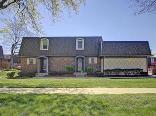 7615 Johnson Dr, Overland Park, KS 66202