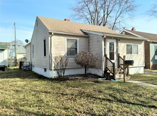 914 Maple Blvd, Monroe, MI 48162