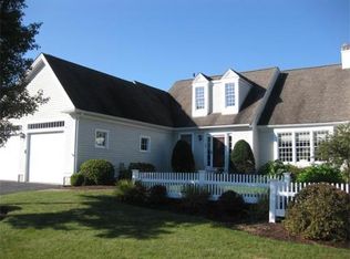 11 Cottage Ln, Pembroke, MA 02359