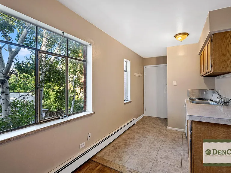 1840 Vine St #4 — Photo 10