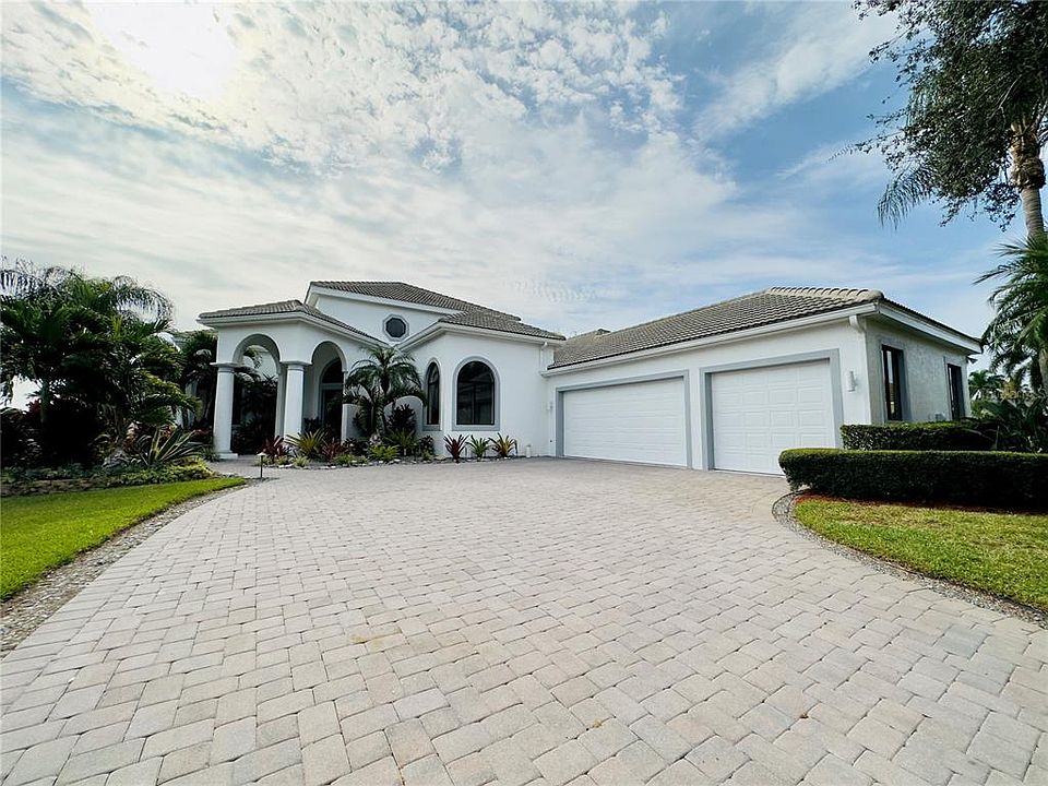 1st image of 7836 ESPERANZA CIRCLE