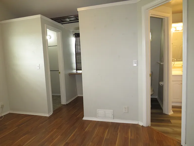 4657 S Bonnie Brae St — Photo 32