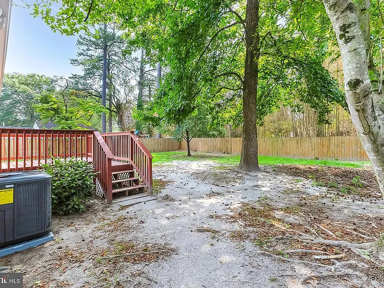 107 Walden Dr — Photo 24