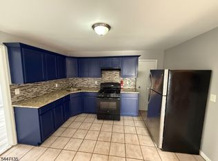 244 1st St, Elizabethport, NJ 07206