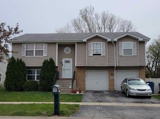 22421 Plum Creek Dr, Sauk Village, IL