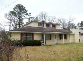 242 Oak Park Dr, Forest, MS 39074