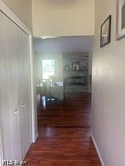 4th image of 1371 Rolling Meadows Dr