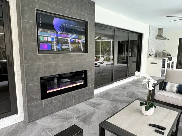 308 Sharwood Dr, Naples, FL 34110