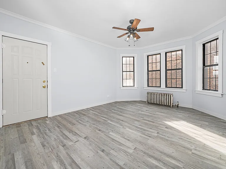 6128 S Ingleside Ave #2W — Photo 2