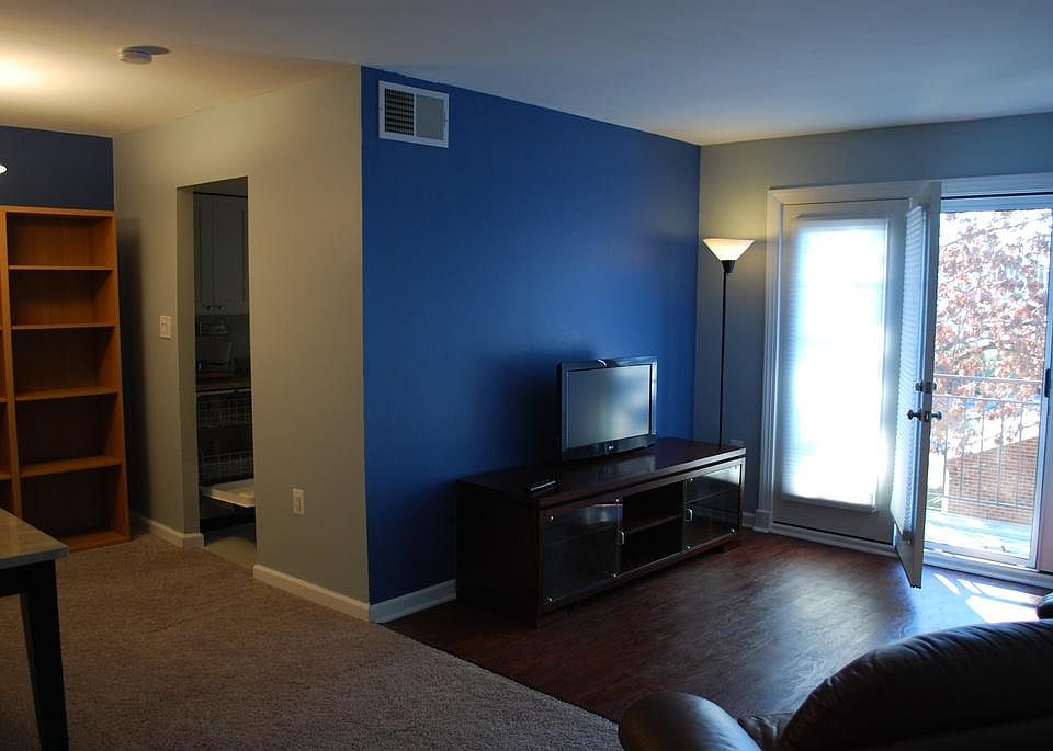 1st image of 9483 Fairfax Blvd APT 302