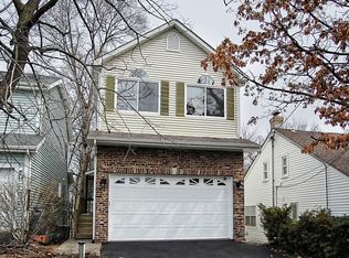 21690 W Ravine Dr, Lake Zurich, IL