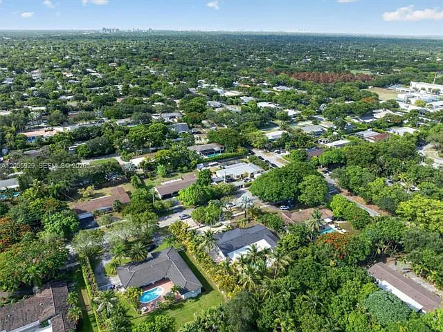 8220 SW 152nd St — Photo 17
