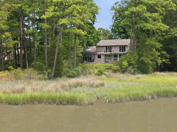 1101 N Inlynnview Rd, Virginia Beach, VA 23454