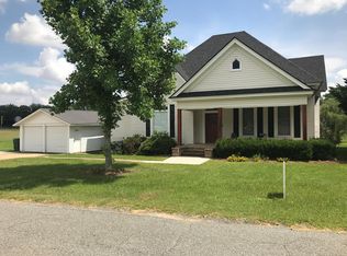 389 Horne St, Pinehurst, GA 31070