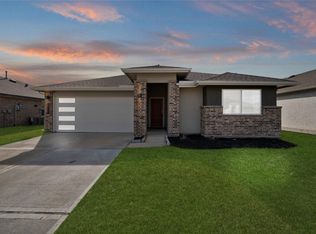 7726 Golden Rubia Ln, Rosharon, TX 77583