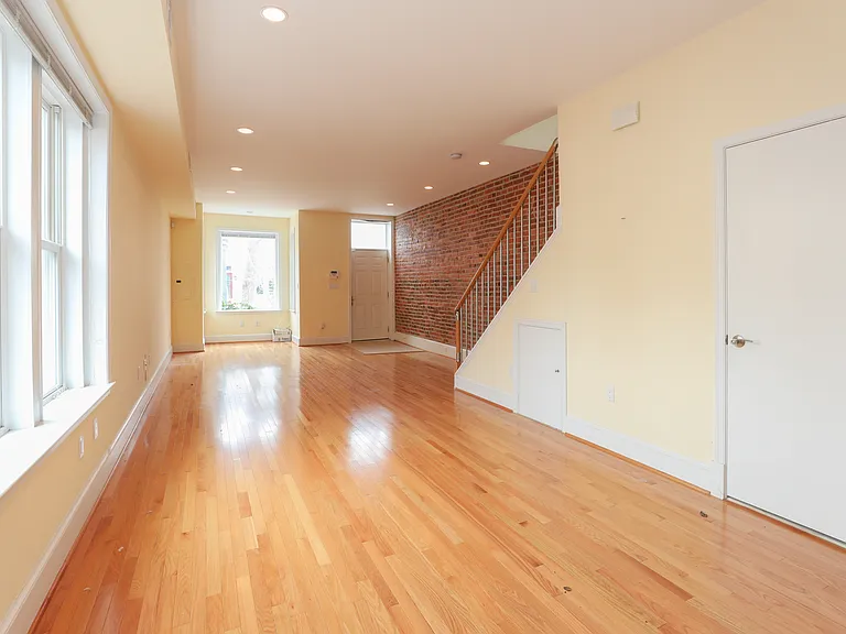 154 Thomas St NW #1 — Photo 15