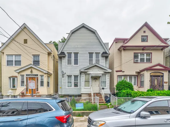 62 Clarke Ave Floor 2, Jersey City, NJ 07304