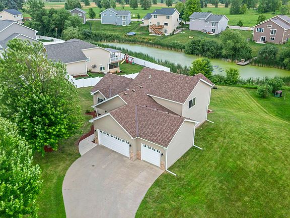 4th image of 2043 Willow Ct
