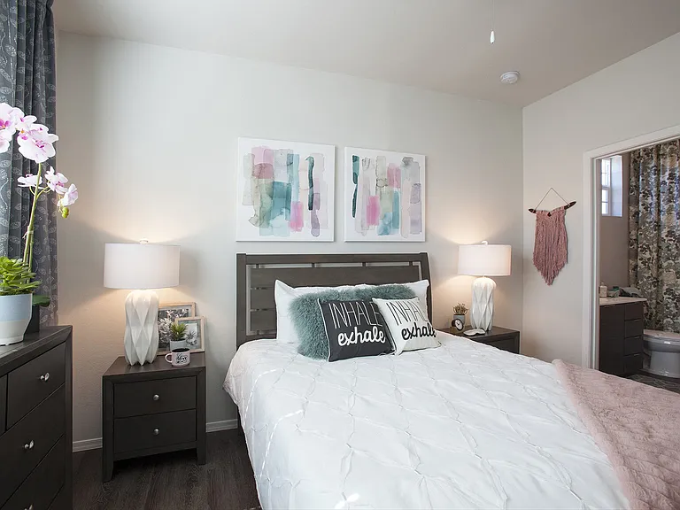 San Mateo Townhomes — Photo 11