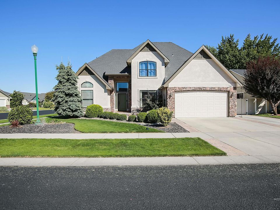 1st image of 740 Syringa Springs Dr