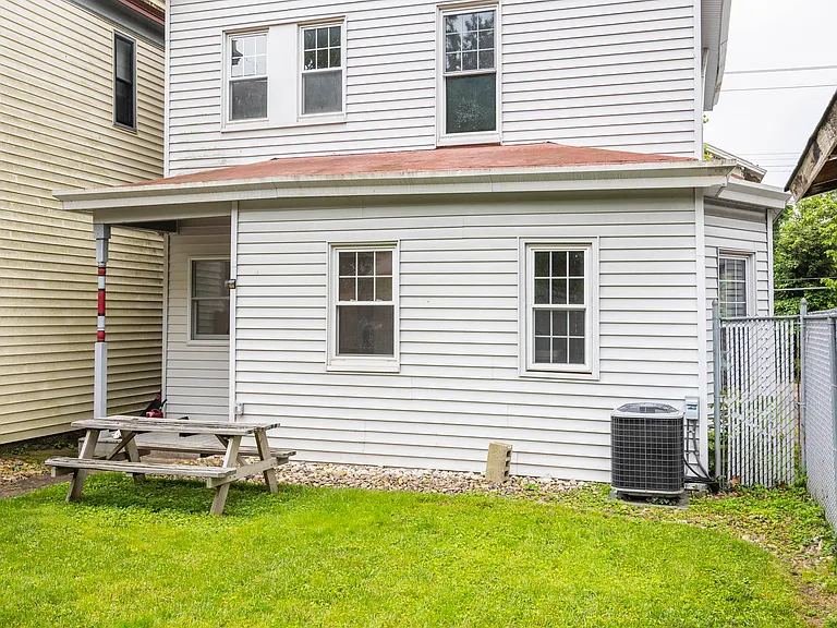 3834 Eastern Ave — Photo 6