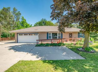 731 4 Mile Rd NW, Comstock Park, MI 49321