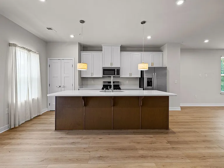 245 Climbing Ivy Cir — Photo 14