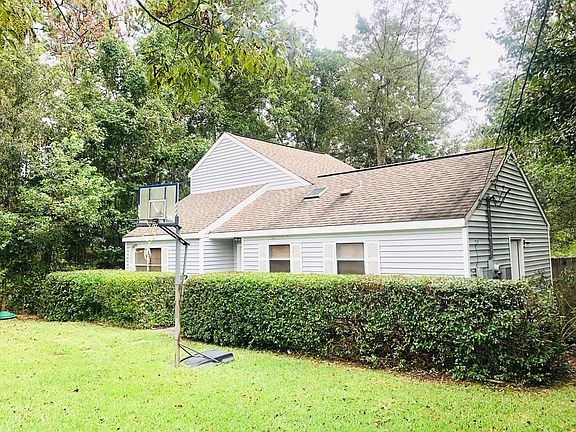 2nd image of 939 W Lakeshore Dr