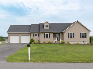 30 Grant St, Dexter, NY 13634