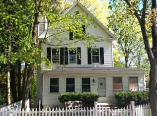 80 Sterling Rd, Lancaster, MA 01523