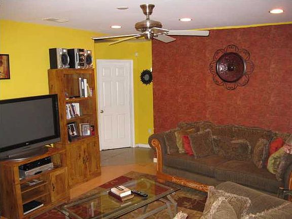 3rd image of 7626 E Oakridge Cir