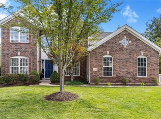 720 Rose Haven Ct, Ballwin, MO