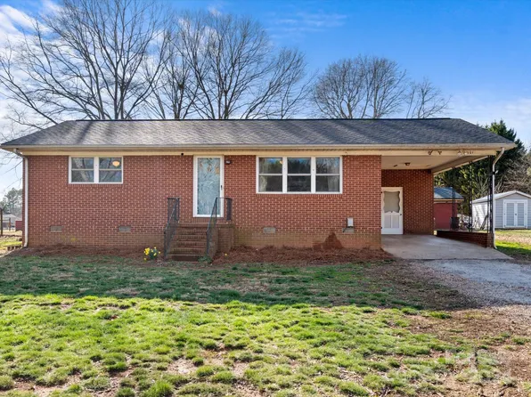 1101 Kiser Dairy Rd, Dallas, NC 28034