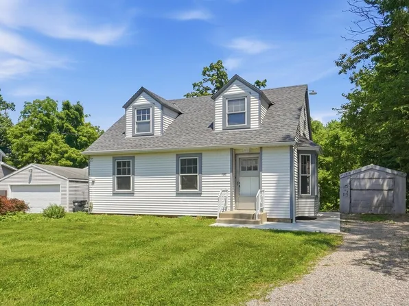 680 Columbus St SW, Etna, OH 43062